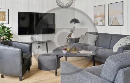 Houstrup Casa | Awesome Home In Nørre Nebel With Sauna