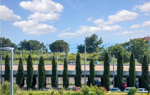 Novigrad Casa | Awesome Home In Novigrad With Kitchen