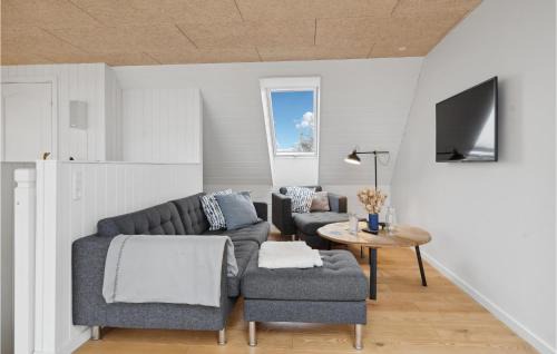 Tørresø Casa | Awesome Home In Otterup With Jacuzzi
