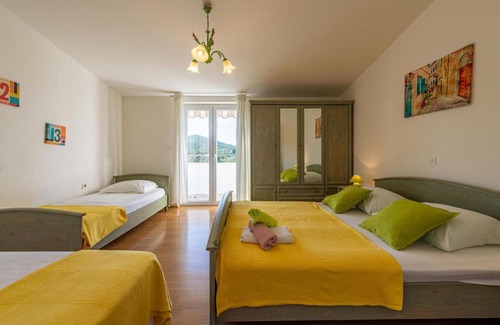 Mrljane Casa | Awesome home in Pasman w/ Outdoor swimming pool and 4 Bedrooms