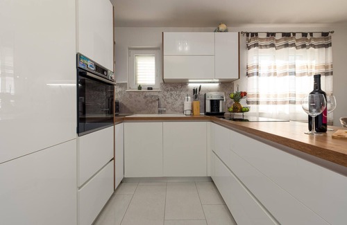 Slivnica Casa | Awesome home in Podgradina