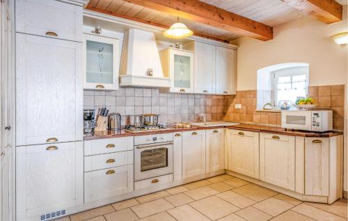 Valtura Casa | Awesome Home In Pula With Wifi
