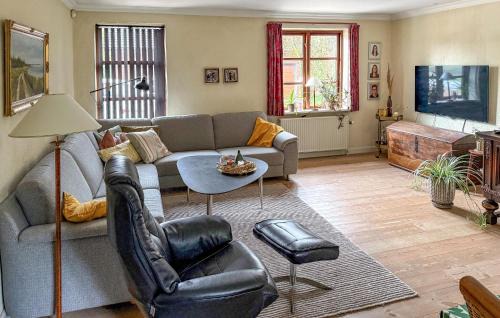 Sønder Felding Casa | Awesome Home In Sønder Felding With House A Panoramic View