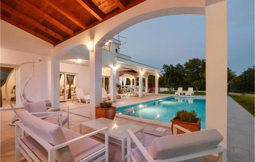 Sestanovac Casa | Awesome Home In Sestanovac