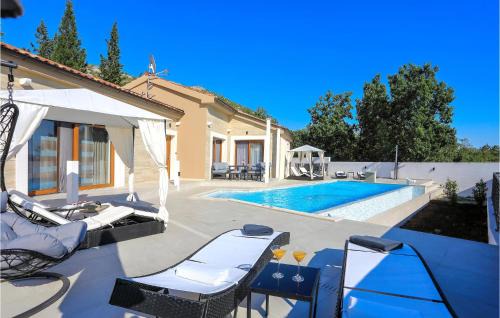 Starigrad Casa | Awesome Home In Starigrad Paklenica