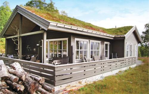 Møre og Romsdal Casa | Awesome Home In Stranda With Wifi