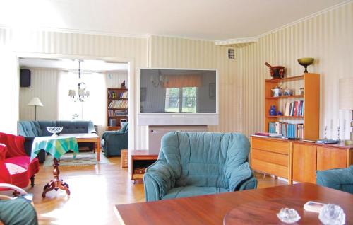 Vintjarn Casa | Awesome Home In Svärdsjö With Sauna