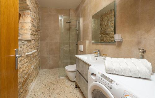 Svetvincenat Casa | Awesome Home In Svetvincenat With Wifi