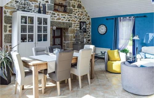 Begard Casa | Awesome Home In Trézélanbégard