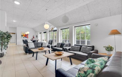 Øby Casa | Awesome Home In Ulfborg With Sauna