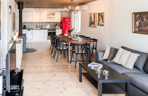 Rageleje Casa | Awesome home in Vejby with WiFi