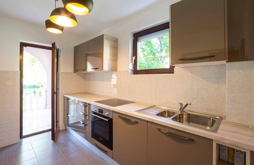 Zrnovnica Casa | Impresionante casa en Zrnovnica con.