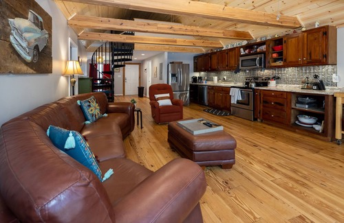 LaGrange Cabina | Impresionante cabina Lakefront Lakehouse En Lagrange