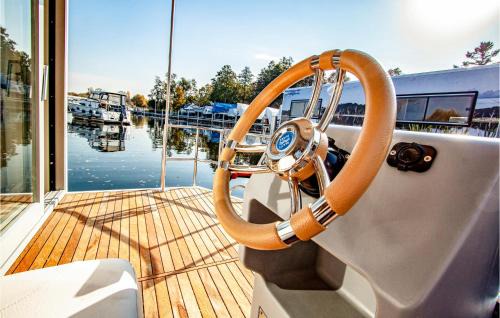 Oberhavel Alquiler De Eote | Awesome Ship In Hennigsdorf