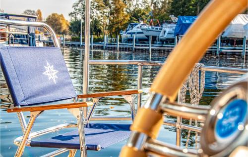 Oberhavel Alquiler De Eote | Awesome Ship In Hennigsdorf