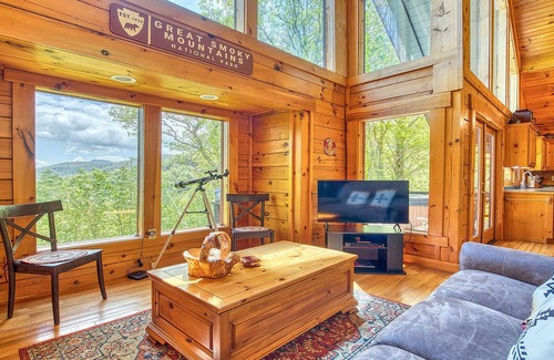 Maggie Valley Cabina | 🏔 Awesome View Cabin – Stunning Views - Hot Tub - Pet Friendly - Game Loft.