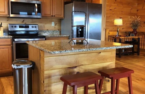 Bryson City Cabina | Awesome Views at High Elevations - 1 bedroom with King bed, 3 bath cabin