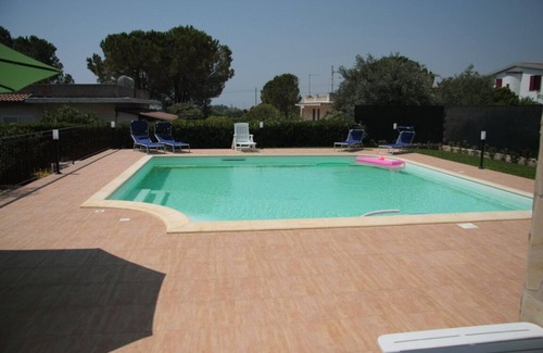 Fontane Bianche Villa | Fabulosa villa con piscina iluminada + Wifi + Bicicletas