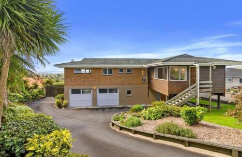 Rotorua Casa | Aww Sheep-Uninterrupted Panoramic View with Spa