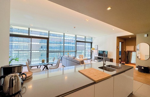 Al Wasl Apartamento | Aya - Sophisticated 1BR Apartment in CityWalk with Views