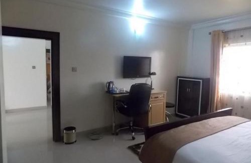 Abuja Cabina | Ayalla Hotels now Elomas Hotel-Executive