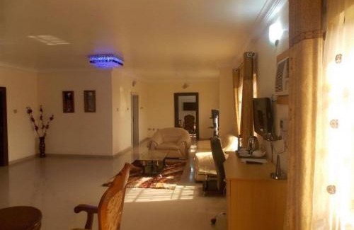 Abuja Cabina | Ayalla Hotels now Elomas Hotel-Executive