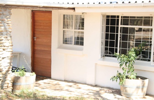 Paarl Casa | AYAMA Rock House - Hermosa y acogedora casa