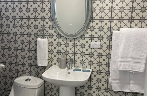 Zona 13 Hotel | Ayari