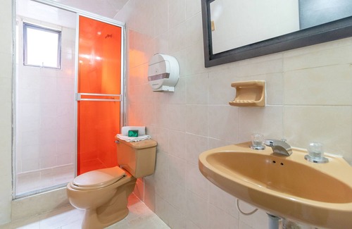 Chapinero Hotel | Ayenda 1086 Torre 52