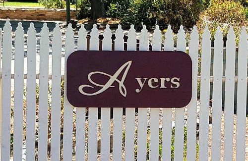 Burra Casa | Ayers Burra - Historical 1851 Cottage