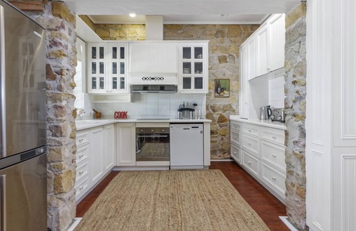 Mittagong Casa | Aylmerton House + Cottage for 14, Southern Highlands