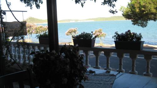 Ayvalik City Center Casa | Ayvalik Dostlar Pansiyon