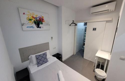 Lagunillas Hotel | AYZ Frailes - Auto check-in property