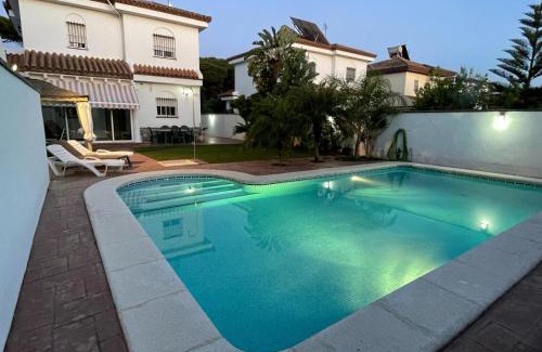 Los Gallos-Cerromolino Chalet De Esquí | Azafama Buena