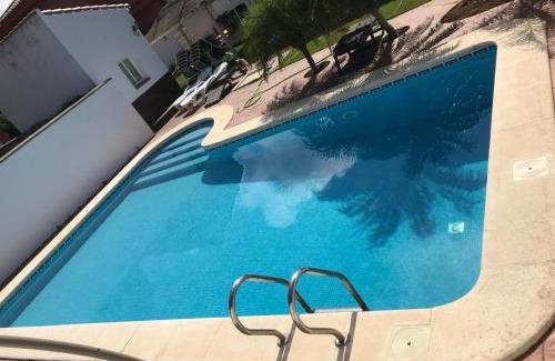 Los Gallos-Cerromolino Chalet De Esquí | Azafama Buena