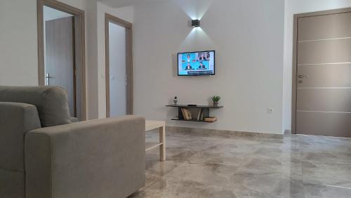 Andros Town Apartamento | Azalea Guesthouse