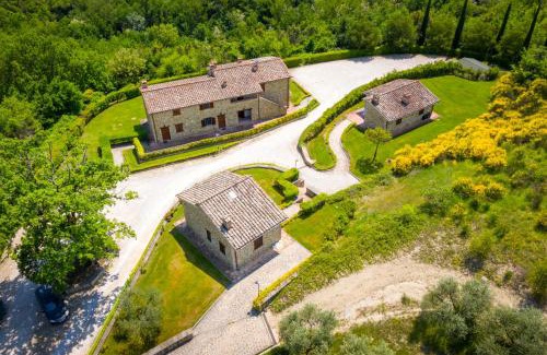 Ponte Pattoli Casa | Azienda Agraria Fratelli Caporali