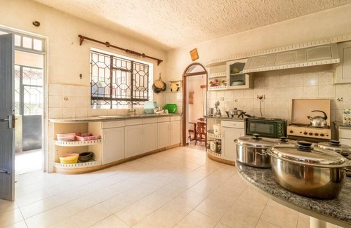 Ngong Villa | Centro de retiro de bienestar Azima - Villa Home