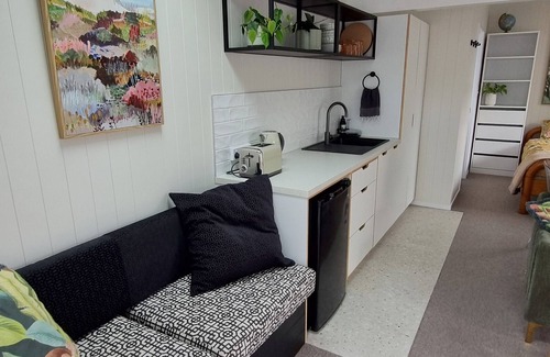 Welcome Bay Apartamento | Azores Harbourside Studio; self contained unit