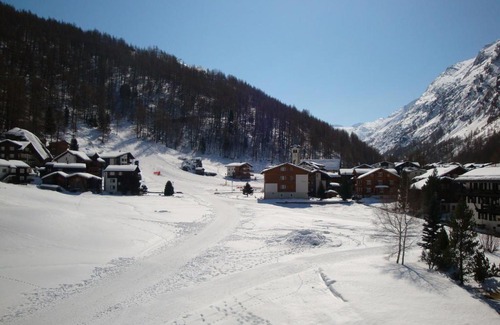 Saas Almagell Apartamento | Azur