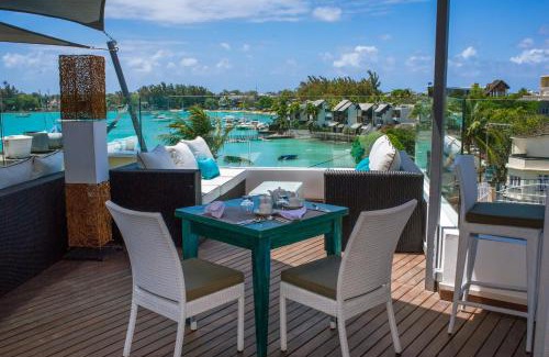 Pointe aux Canonniers Hotel | Azur Paradise Hotel & Rooftop Bar