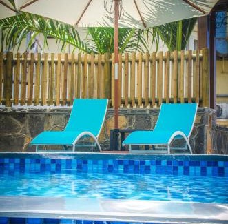Pointe aux Canonniers Hotel | Azur Paradise Hotel & Rooftop Bar