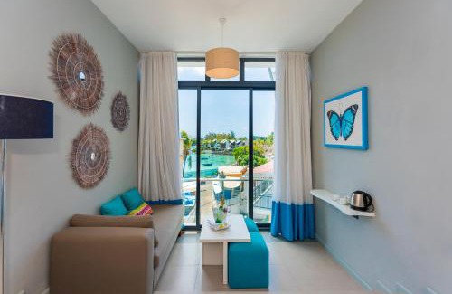 Pointe aux Canonniers Hotel | Azur Paradise Hotel & Rooftop Bar
