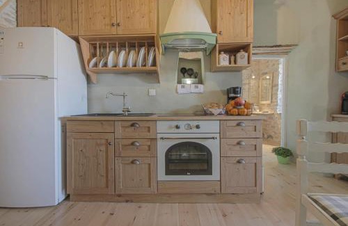 Ano Siros Apartamento | Azura, traditional residence in Ano Syros