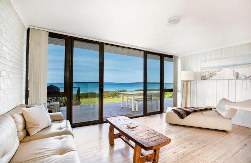 Callala Beach Casa | Azure Absolute Beachfront I Pet Friendly