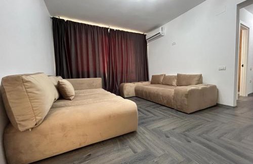 Craiova Apartamento | Azure Apartment