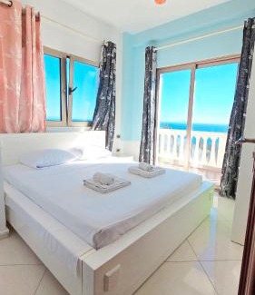 Dhermi Apartamento | Azure Apartments with Sea View Drymades