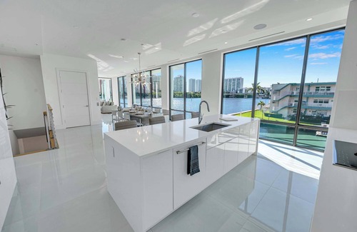 Eastern Shores Casa | Azure Bay - New listing and construction w/Jacuzzi & elevator in the house