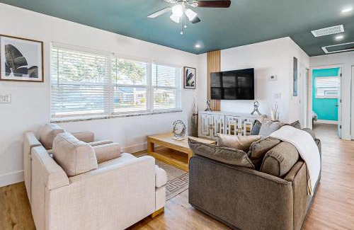 Lantana Casa | Azure Haven