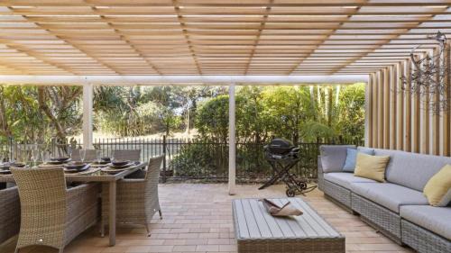 Korora Casa | Azure - Luxe, Pool Beachfront